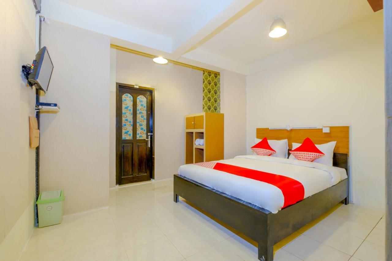 Oyo 3088 Green Valley House Senggigi Dış mekan fotoğraf